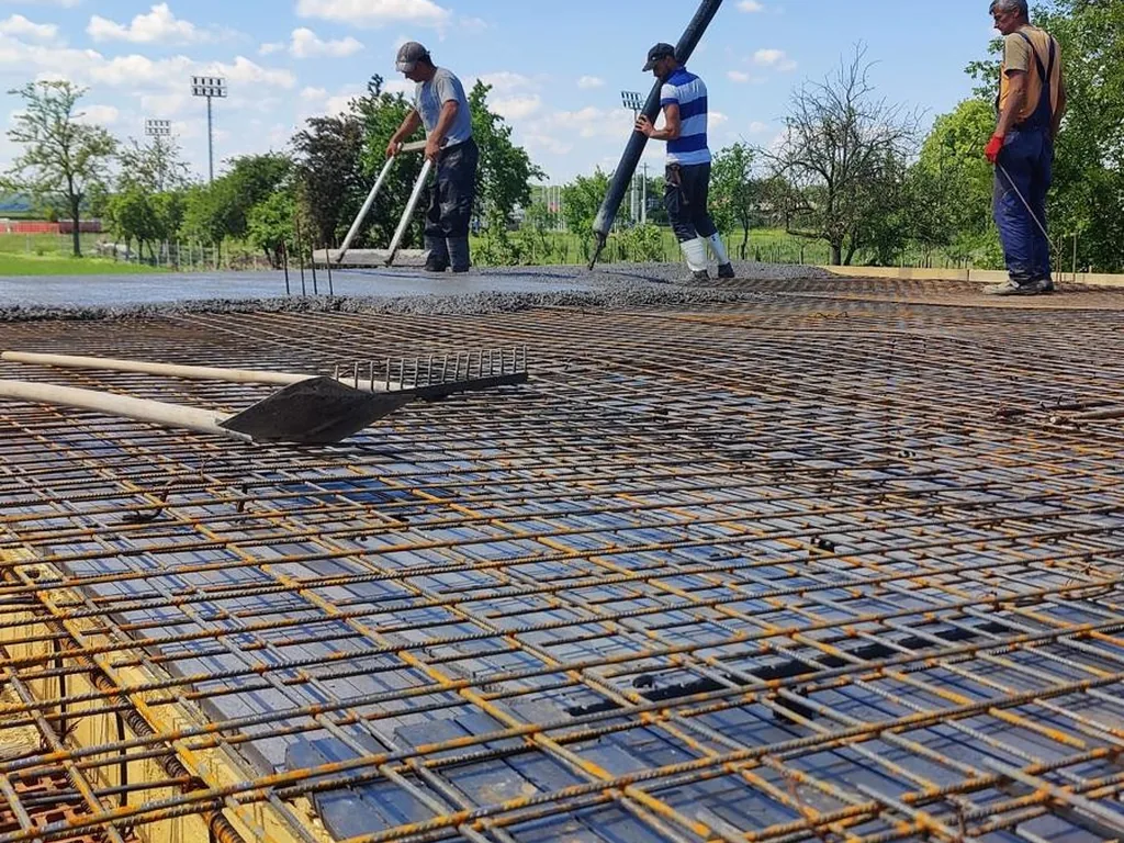 Armare și turnare placă cu pompa de beton, Iași
